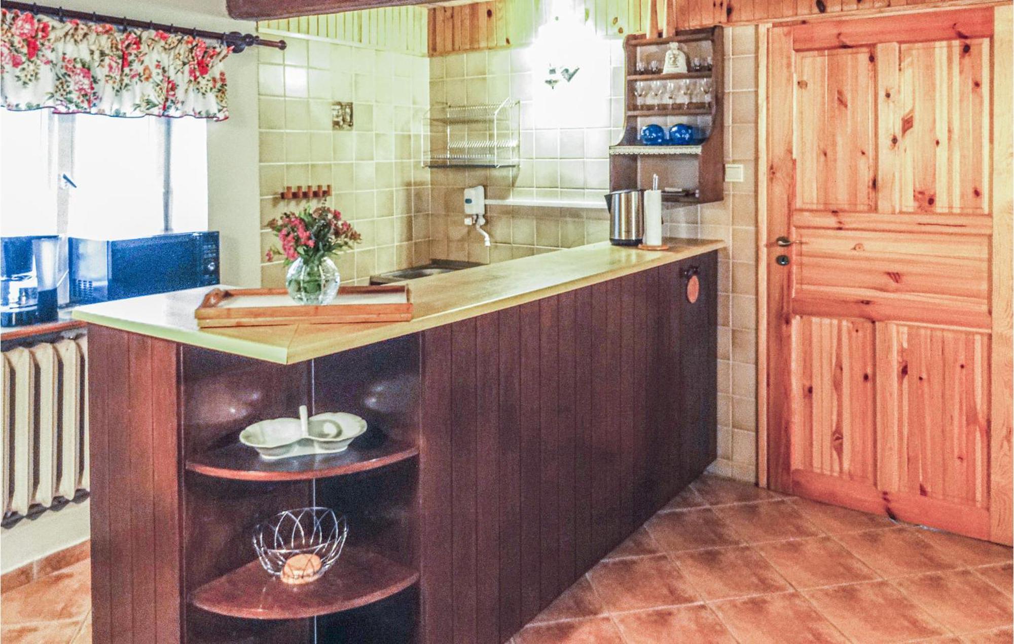 Awesome Home In Pleszew With Wifi Zawidowice Esterno foto