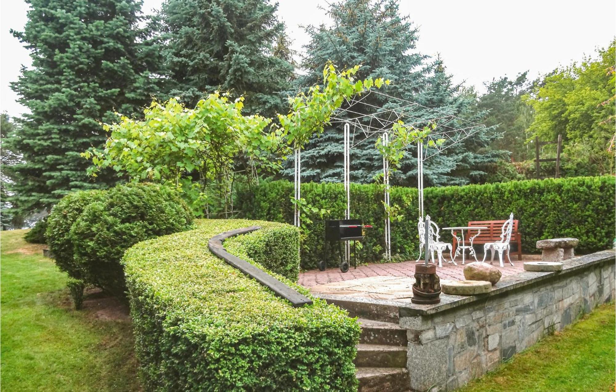 Awesome Home In Pleszew With Wifi Zawidowice Esterno foto