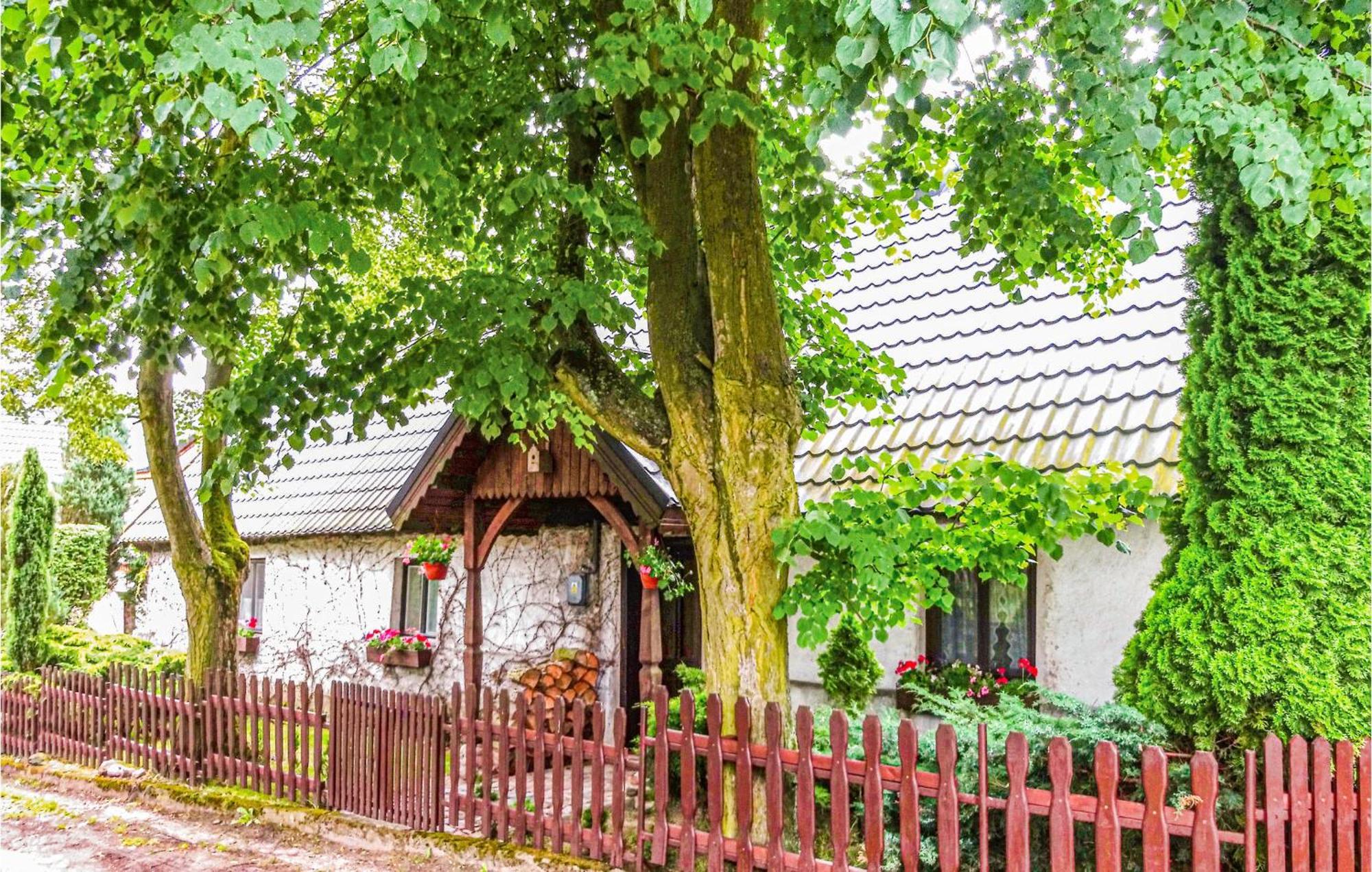 Awesome Home In Pleszew With Wifi Zawidowice Esterno foto